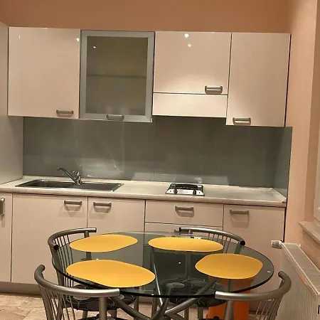 Konukevi Valentina 3*